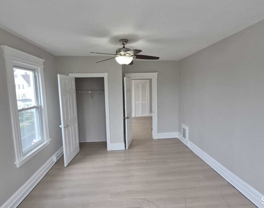 383 Main Street - Photo Thumbnail 16