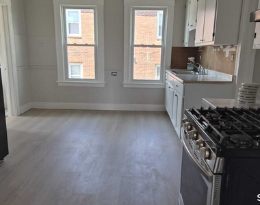 383 Main Street - Photo Thumbnail 11