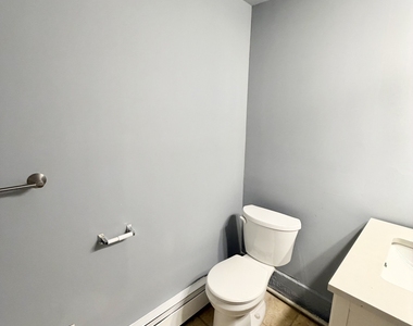 71 Williams Street - Photo Thumbnail 12