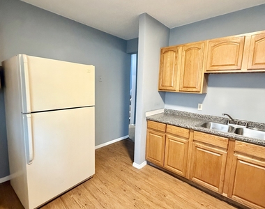 71 Williams Street - Photo Thumbnail 3