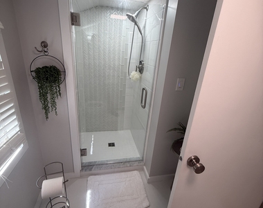19 White Top Lane Lane - Photo Thumbnail 8