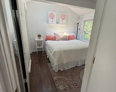 19 White Top Lane Lane - Photo Thumbnail 9