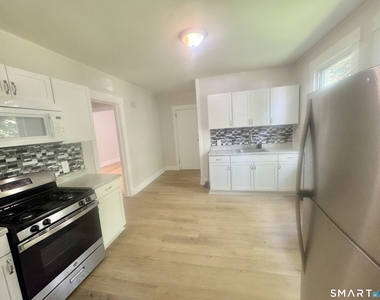 65 Lilac Street - Photo Thumbnail 2