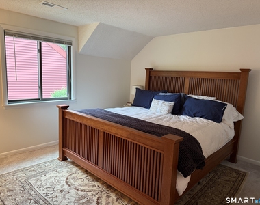 139 Hollister Way - Photo Thumbnail 5