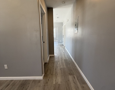 1639 South Avenue - Photo Thumbnail 8