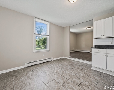 19 Hawkins Street - Photo Thumbnail 5