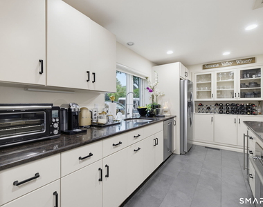 30 Riverside Avenue - Photo Thumbnail 16