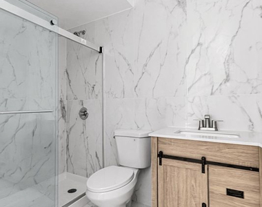 255 West 36th Street - Photo Thumbnail 6
