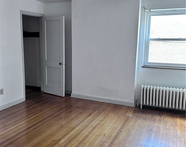 5839 Darlington Rd - Photo Thumbnail 8
