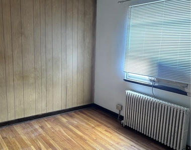5839 Darlington Rd - Photo Thumbnail 1