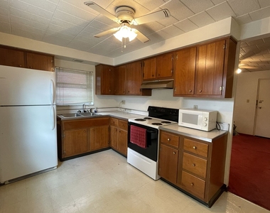 218 Lexington Avenue - Photo Thumbnail 8