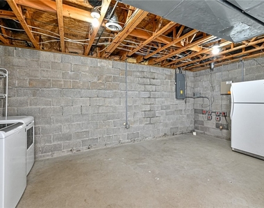 229 Hillvue Dr - Photo Thumbnail 17
