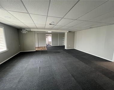 1416 Wilmington Rd - Photo Thumbnail 4