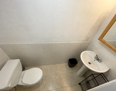 1395 Greene Avenue - Photo Thumbnail 12