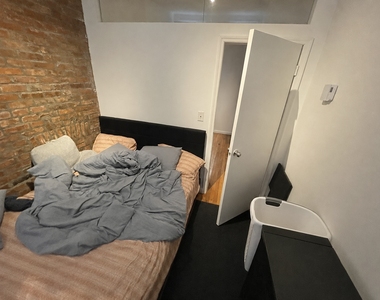 1395 Greene Avenue - Photo Thumbnail 5