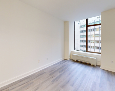 10 Hanover Square - Photo Thumbnail 3