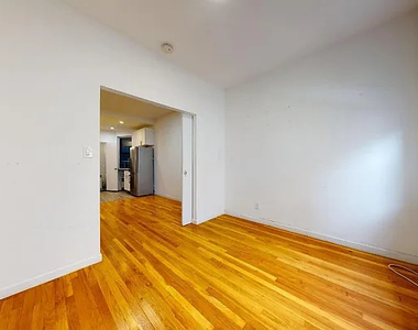 432 East 83rd Street - Photo Thumbnail 3