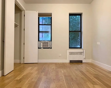 338 Melrose Street - Photo Thumbnail 3