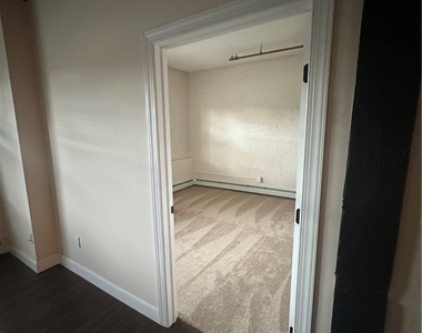 617 E Hiawatha Boulevard - Photo Thumbnail 6