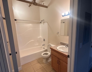 617 E Hiawatha Boulevard - Photo Thumbnail 4
