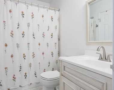 678 Eastbrooke Lane - Photo Thumbnail 16