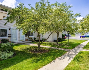 678 Eastbrooke Lane - Photo Thumbnail 1