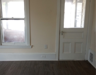 410 Linden Place - Photo Thumbnail 21