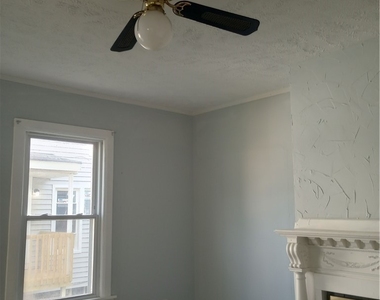 410 Linden Place - Photo Thumbnail 6