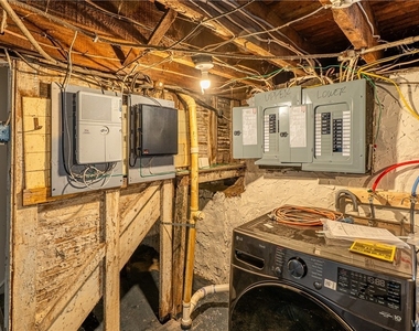 212 Lockwood Avenue - Photo Thumbnail 22