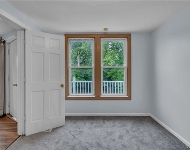 212 Lockwood Avenue - Photo Thumbnail 28