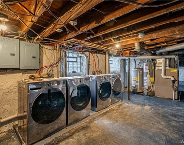 212 Lockwood Avenue - Photo Thumbnail 21
