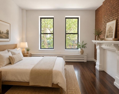 291 Fifth Avenue - Photo Thumbnail 2