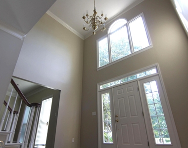 104 Inverrary Court - Photo Thumbnail 4