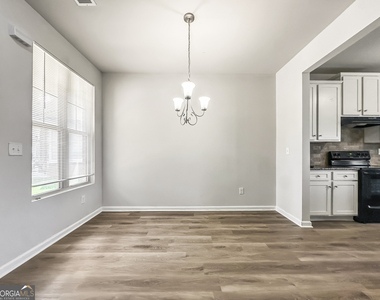 196 Daisy Circle - Photo Thumbnail 4