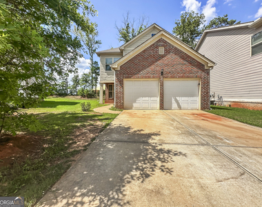 196 Daisy Circle - Photo Thumbnail 1