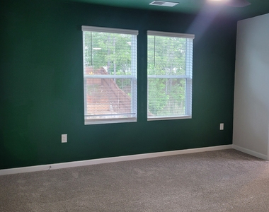 220 River Meadow Drive - Photo Thumbnail 8