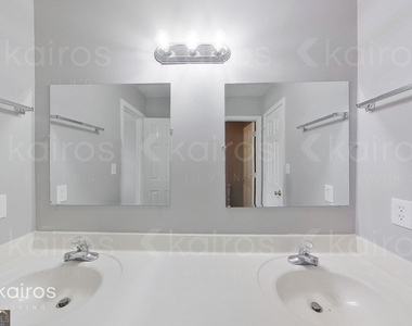 150 Deer Parkway - Photo Thumbnail 12
