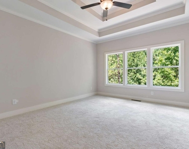 400 Ansley Drive - Photo Thumbnail 15