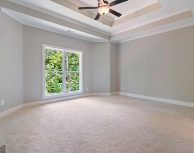 380 Ansley Drive - Photo Thumbnail 13
