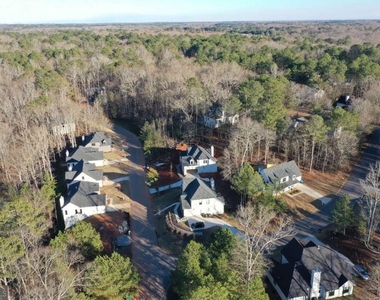 360 Ansley Drive - Photo Thumbnail 41