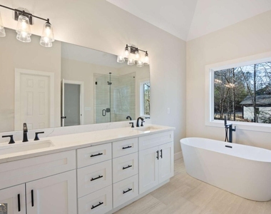 360 Ansley Drive - Photo Thumbnail 20