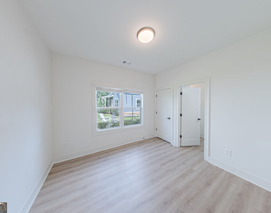 2400 Lowe Street Nw - Photo Thumbnail 6