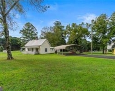 5705 P W A Drive - Photo Thumbnail 2