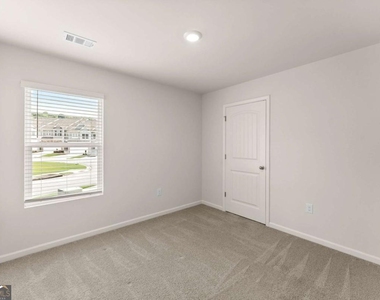 300 Stoneybrook Court - Photo Thumbnail 25