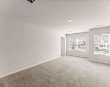 300 Stoneybrook Court - Photo Thumbnail 16