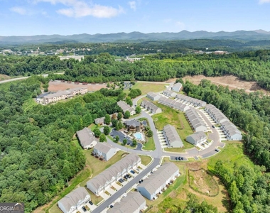 300 Stoneybrook Court - Photo Thumbnail 44
