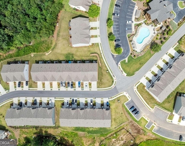 300 Stoneybrook Court - Photo Thumbnail 40