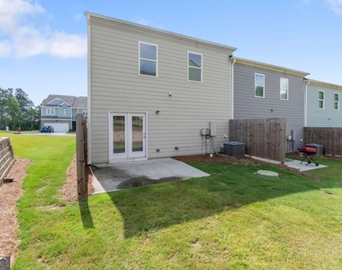300 Stoneybrook Court - Photo Thumbnail 32