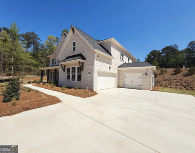 2450 Colliers Lane - Photo Thumbnail 2