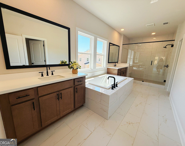2450 Colliers Lane - Photo Thumbnail 51